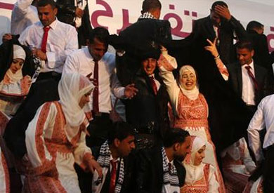 حفل زفاف جماعي لـ400 شاب وفتاة في غزة